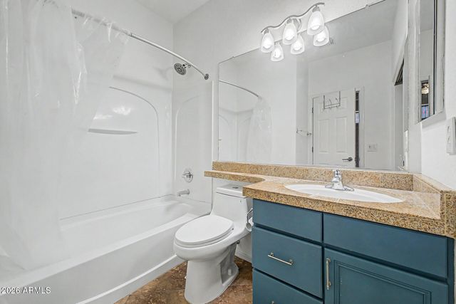 8801 W PALMAIRE Avenue, Glendale, AZ 85305