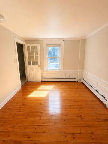 21 State 2, Marblehead, MA 01945