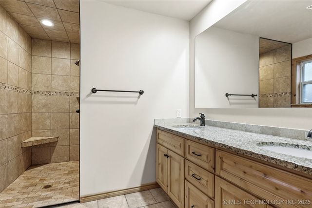 6787 E 66th Place, Tulsa, OK 74133