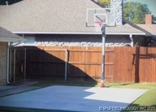 6787 E 66th Place, Tulsa, OK 74133