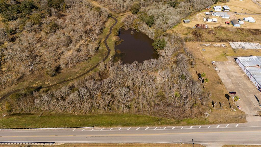 000 Business Highway 35, West Columbia, TX 77486