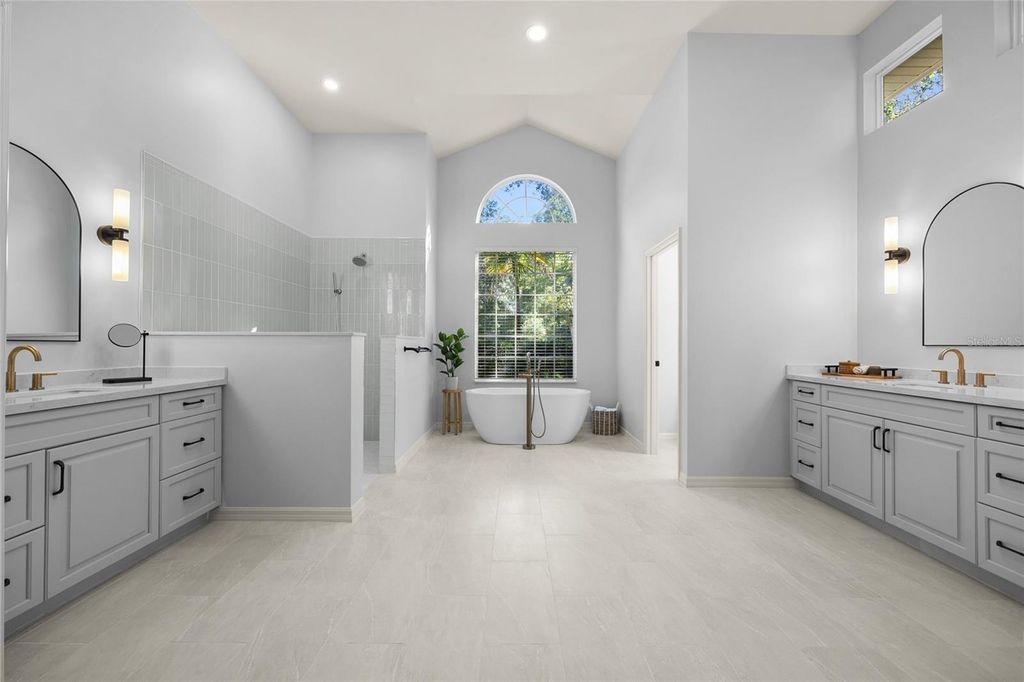 Image 30 of property listing at 4606 SW 97TH TERRACE, Gainesville, FL 32608