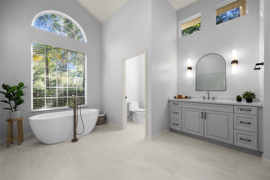 Image 32 of property listing at 4606 SW 97TH TERRACE, Gainesville, FL 32608