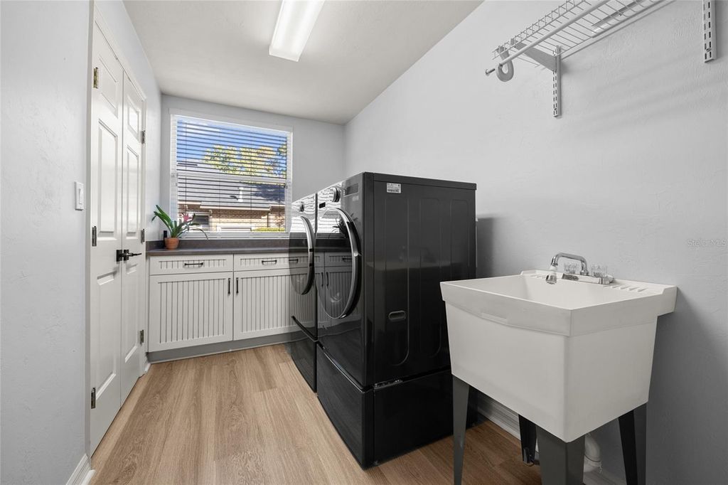 Image 37 of property listing at 4606 SW 97TH TERRACE, Gainesville, FL 32608