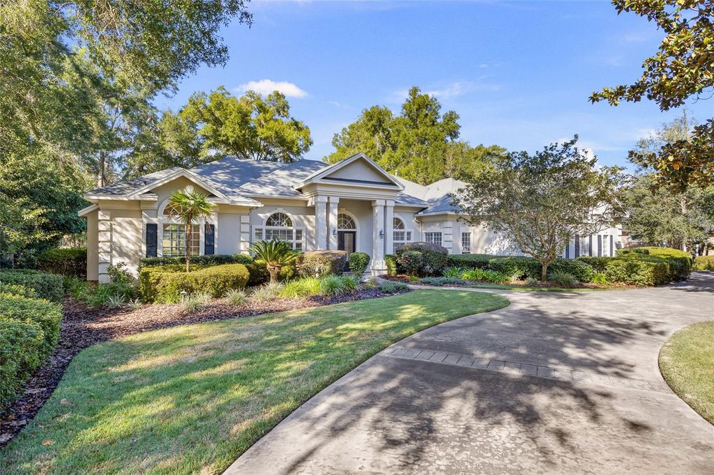 Image 8 of property listing at 4606 SW 97TH TERRACE, Gainesville, FL 32608