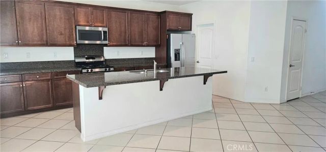 15457 Red Pepper Place, Fontana, CA 92336