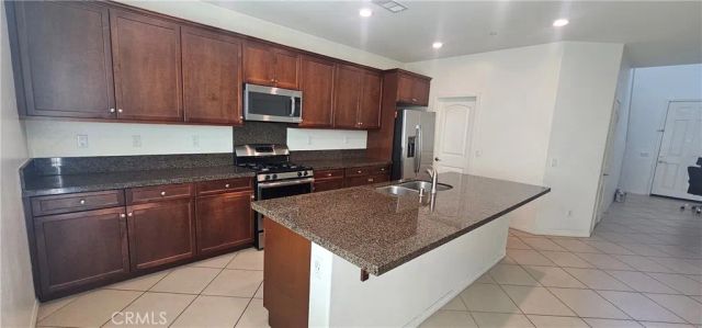 15457 Red Pepper Place, Fontana, CA 92336