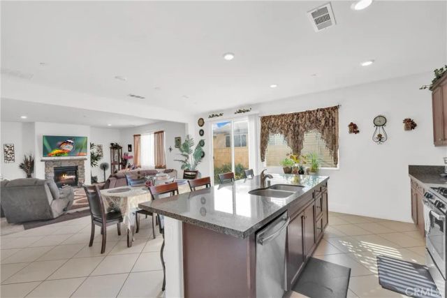 15457 Red Pepper Place, Fontana, CA 92336