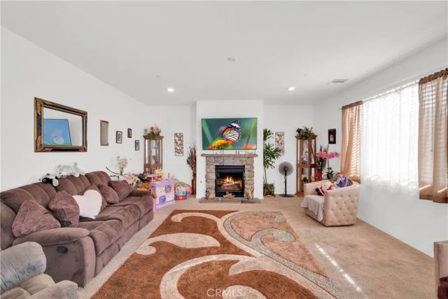 15457 Red Pepper Place, Fontana, CA 92336