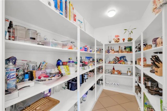 15457 Red Pepper Place, Fontana, CA 92336