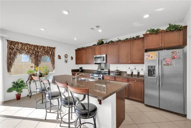 15457 Red Pepper Place, Fontana, CA 92336