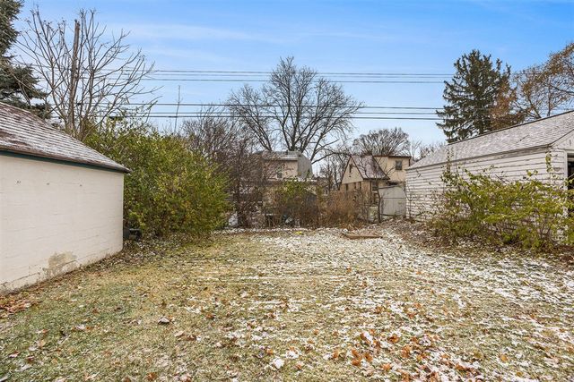 1511 Pattengill Avenue, Lansing, MI 48910