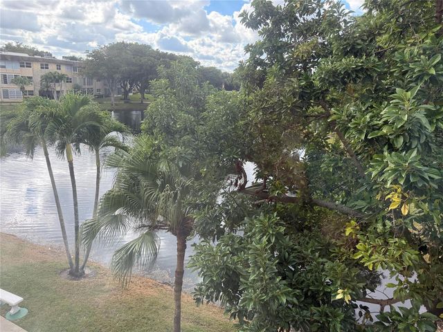 3431 NW 50th Avenue 304, Lauderdale Lakes, FL 33319