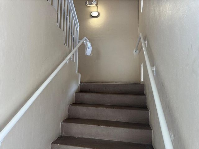 3431 NW 50th Avenue 304, Lauderdale Lakes, FL 33319