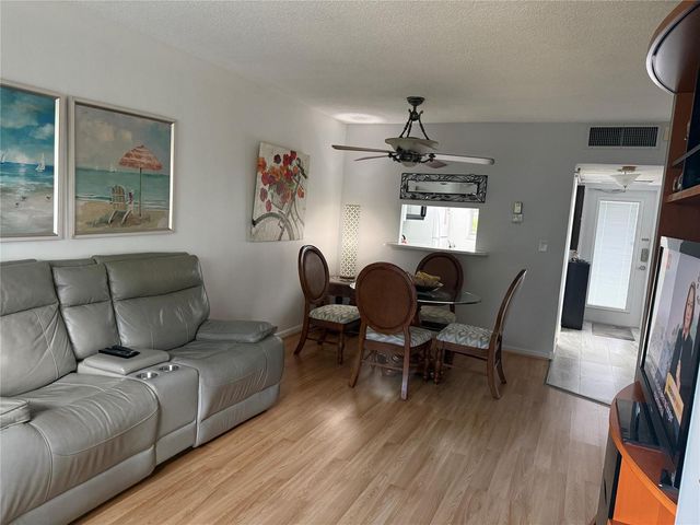 3431 NW 50th Avenue 304, Lauderdale Lakes, FL 33319
