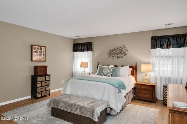 749 Park Avenue, Belford, NJ 07718