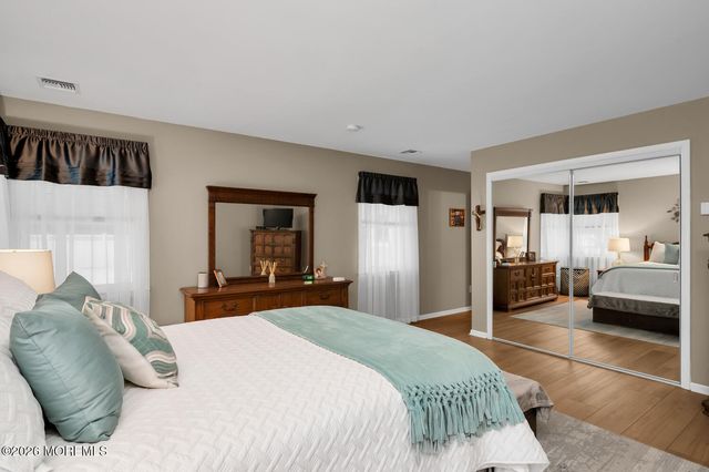 749 Park Avenue, Belford, NJ 07718