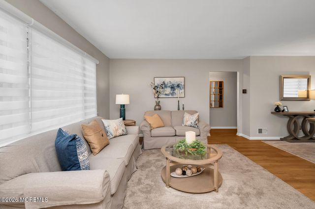 749 Park Avenue, Belford, NJ 07718