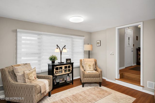 749 Park Avenue, Belford, NJ 07718