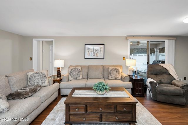 749 Park Avenue, Belford, NJ 07718