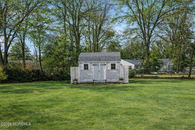 749 Park Avenue, Belford, NJ 07718