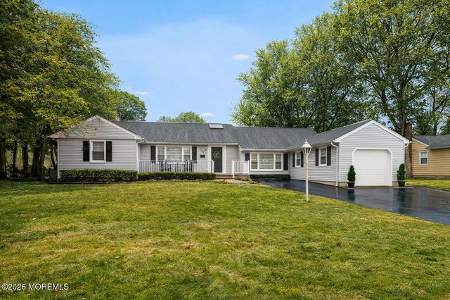 749 Park Avenue, Belford, NJ 07718