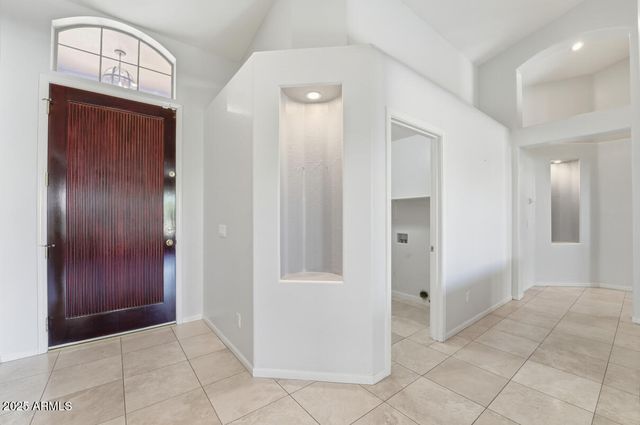 7180 W TRAILS Drive, Glendale, AZ 85308