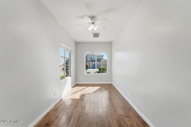 7180 W TRAILS Drive, Glendale, AZ 85308