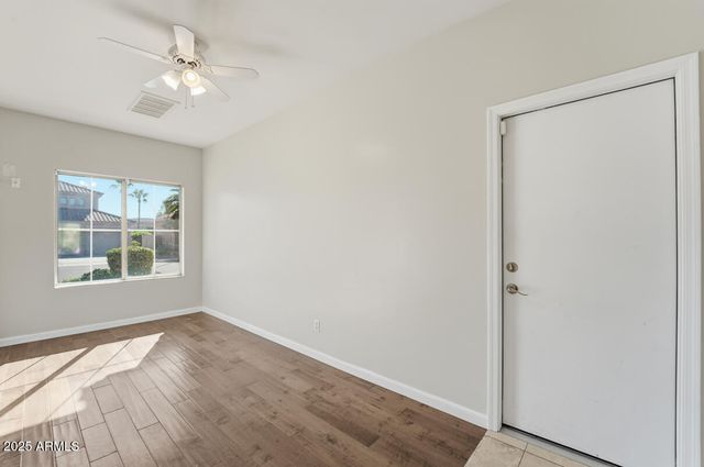 7180 W TRAILS Drive, Glendale, AZ 85308