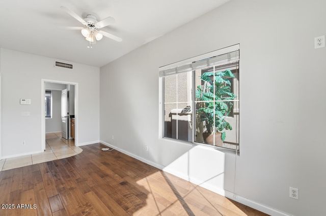 7180 W TRAILS Drive, Glendale, AZ 85308