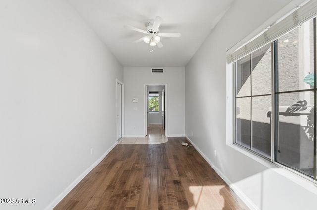 7180 W TRAILS Drive, Glendale, AZ 85308