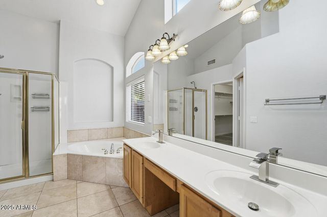 7180 W TRAILS Drive, Glendale, AZ 85308