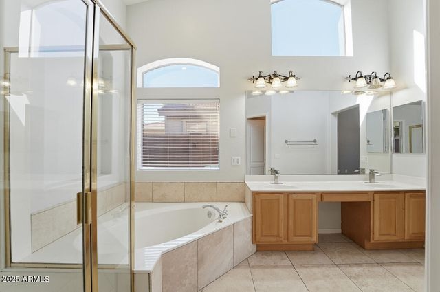 7180 W TRAILS Drive, Glendale, AZ 85308