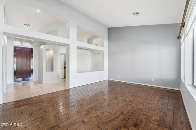 7180 W TRAILS Drive, Glendale, AZ 85308