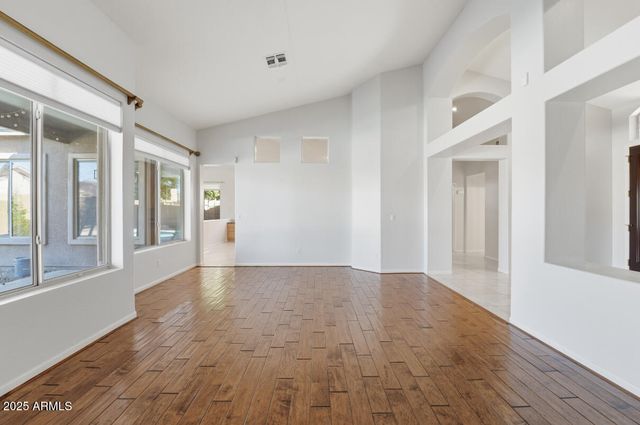 7180 W TRAILS Drive, Glendale, AZ 85308