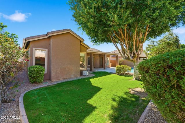 7180 W TRAILS Drive, Glendale, AZ 85308