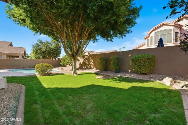 7180 W TRAILS Drive, Glendale, AZ 85308