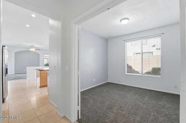 7180 W TRAILS Drive, Glendale, AZ 85308