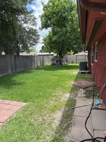 1432 Butler Drive, Pasadena, TX 77502