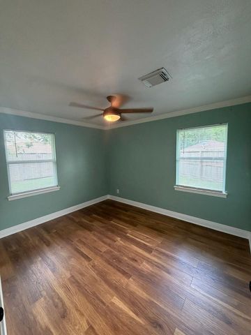 1432 Butler Drive, Pasadena, TX 77502