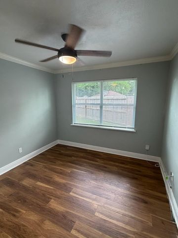 1432 Butler Drive, Pasadena, TX 77502