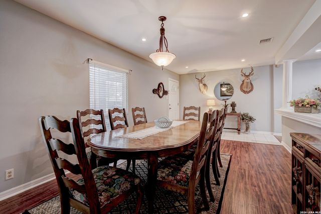 6711 Country Breeze, San Antonio, TX 78240