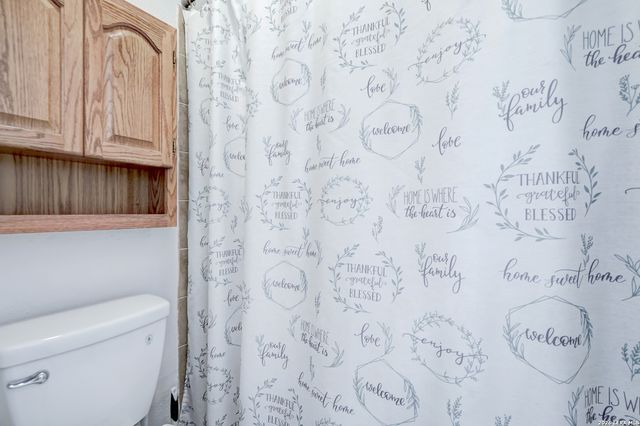 6711 Country Breeze, San Antonio, TX 78240