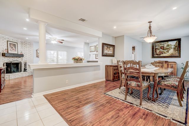 6711 Country Breeze, San Antonio, TX 78240