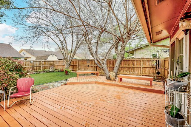 6711 Country Breeze, San Antonio, TX 78240