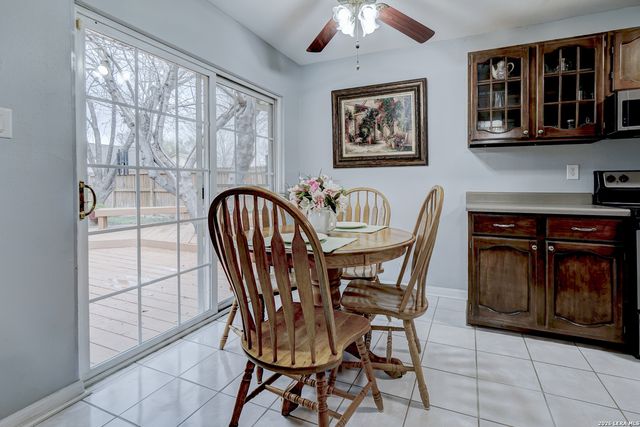 6711 Country Breeze, San Antonio, TX 78240