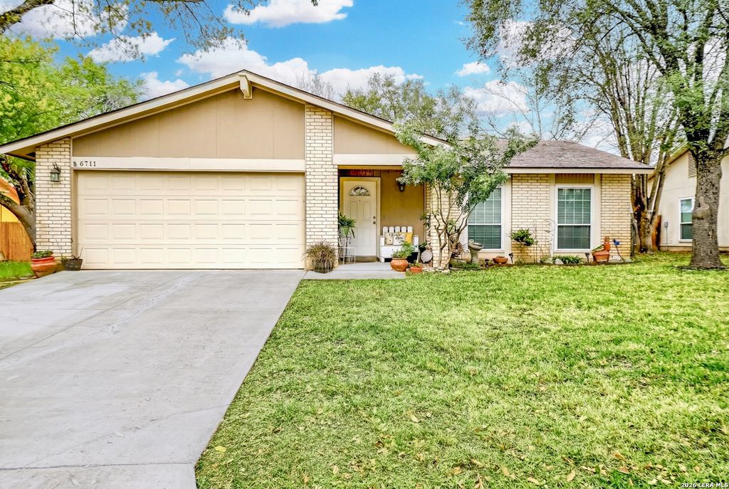6711 Country Breeze, San Antonio, TX 78240
