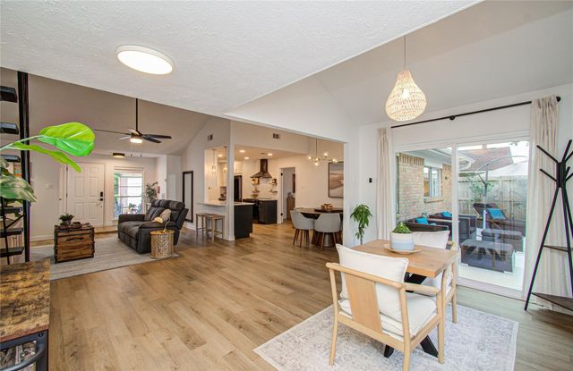 12218 Tawakom Drive, Tomball, TX 77375