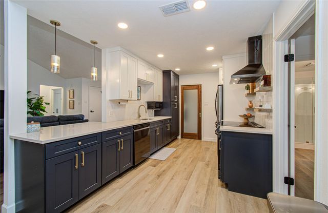 12218 Tawakom Drive, Tomball, TX 77375