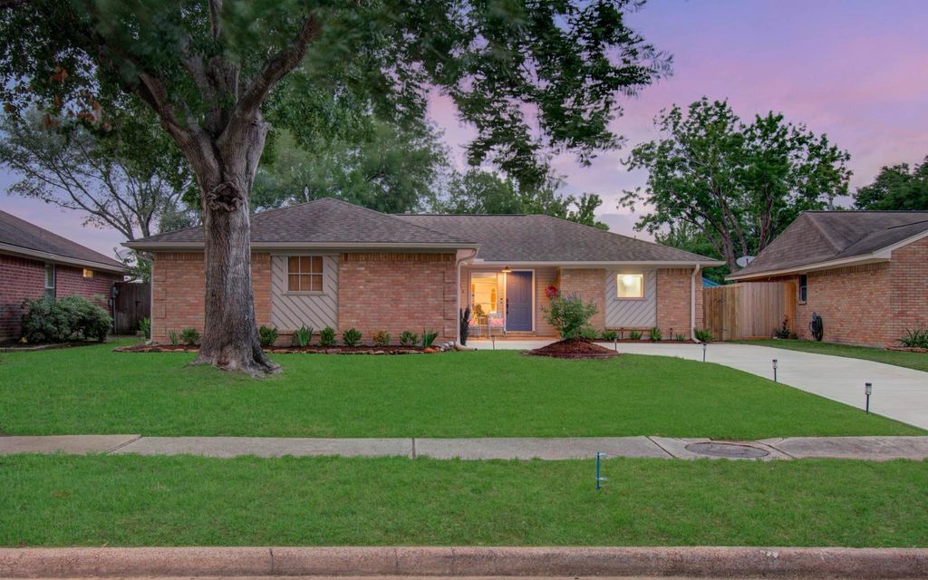 12218 Tawakom Drive, Tomball, TX 77375